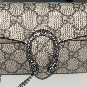 ⭐️SOLD⭐️BRAND NEW SUPER CUTE Dionysus GG Supreme super mini bag 🤎